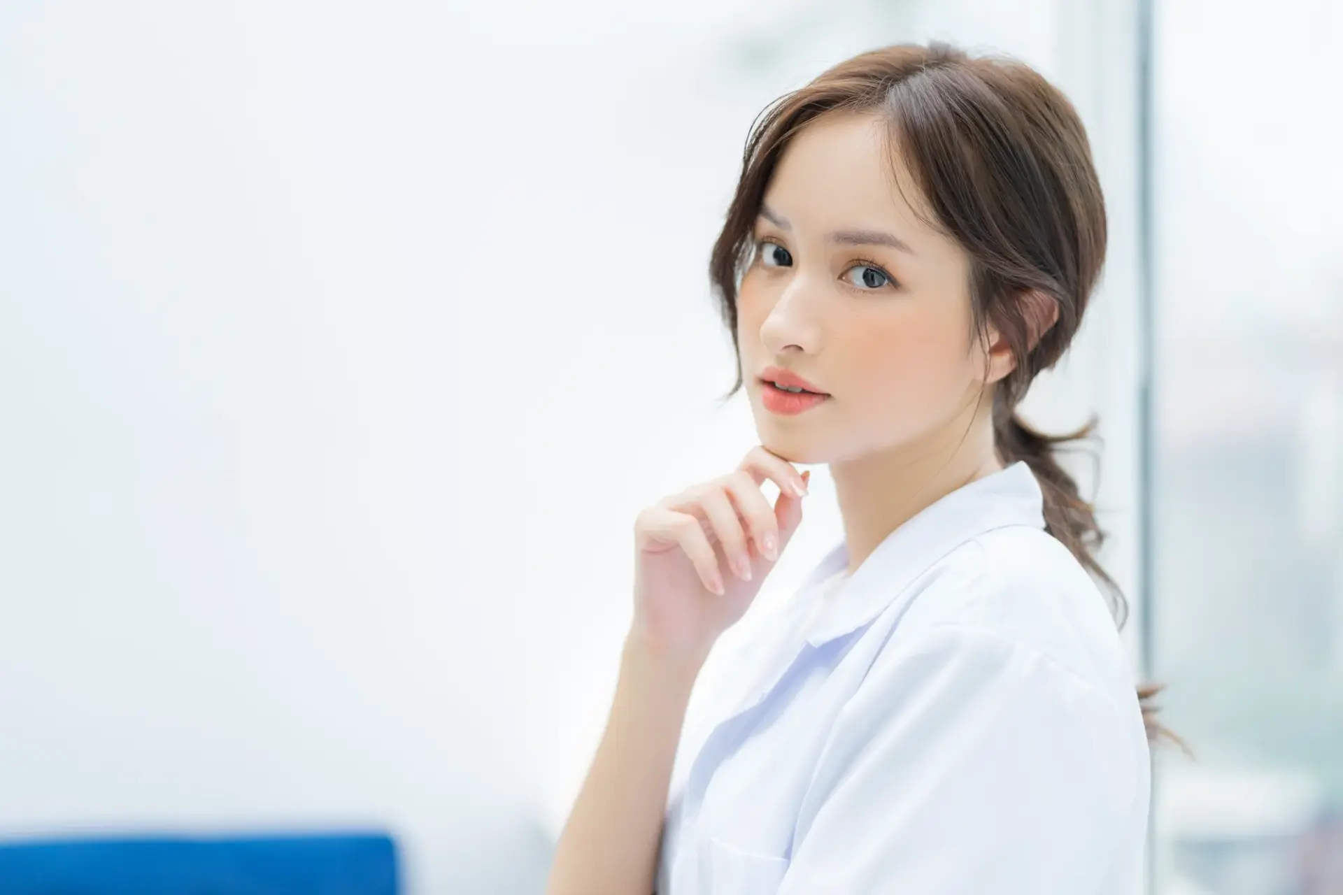 女性の薄毛・FAGA対策6選！健康的な頭皮環境と適切な治療で改善しよう！